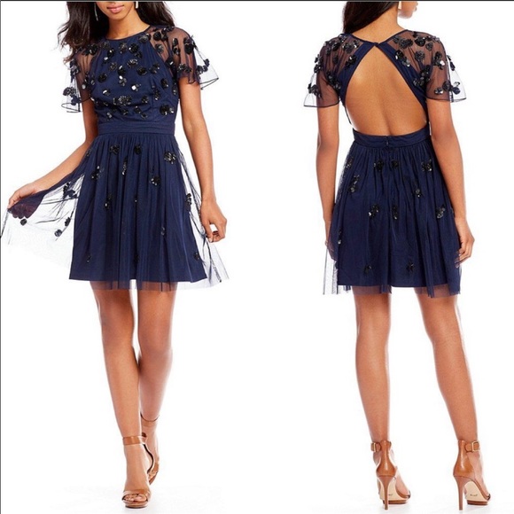 🔥NWT Floral Sequin Beaded open back tulle dress🔥 - Picture 1 of 6